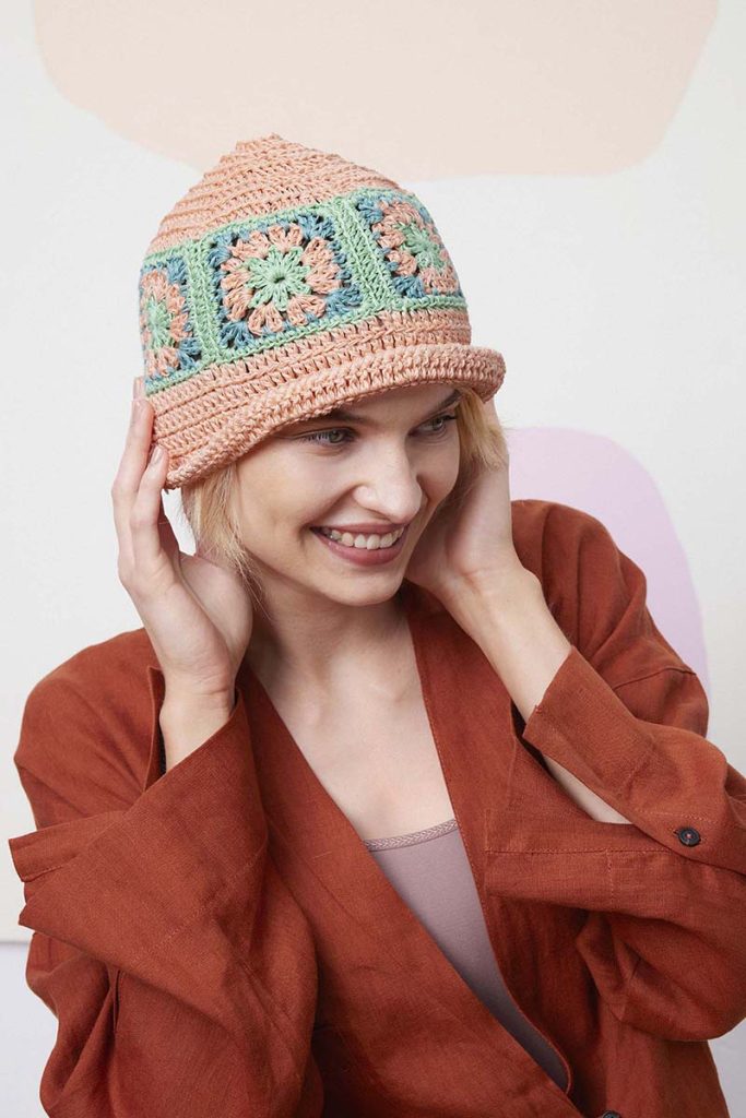 Bonnet 10 du catalogue Lang Yarns FAM 288