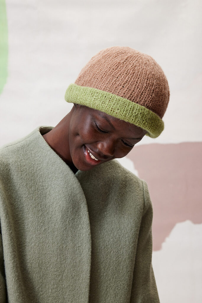 Bonnet 27 du catalogue Lang Yarns FAM 290 Collection