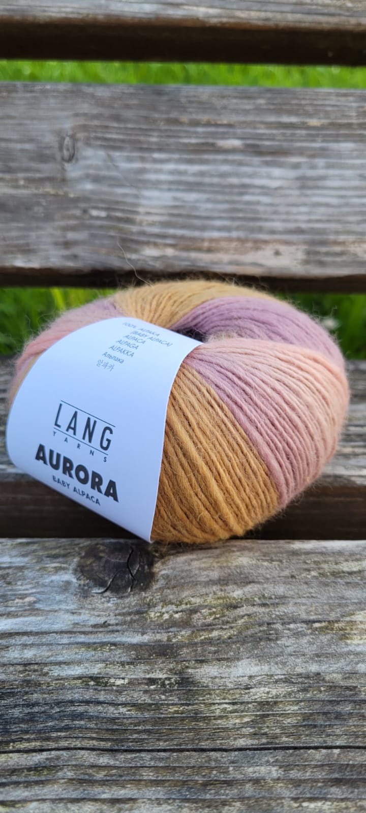 Laine Aurora Lang Yarns