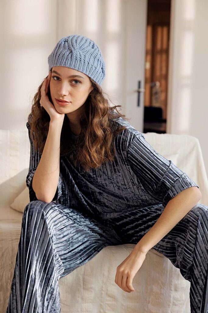 Modèle 17 catalogue Lang Yarns Punto 78 Cashmere