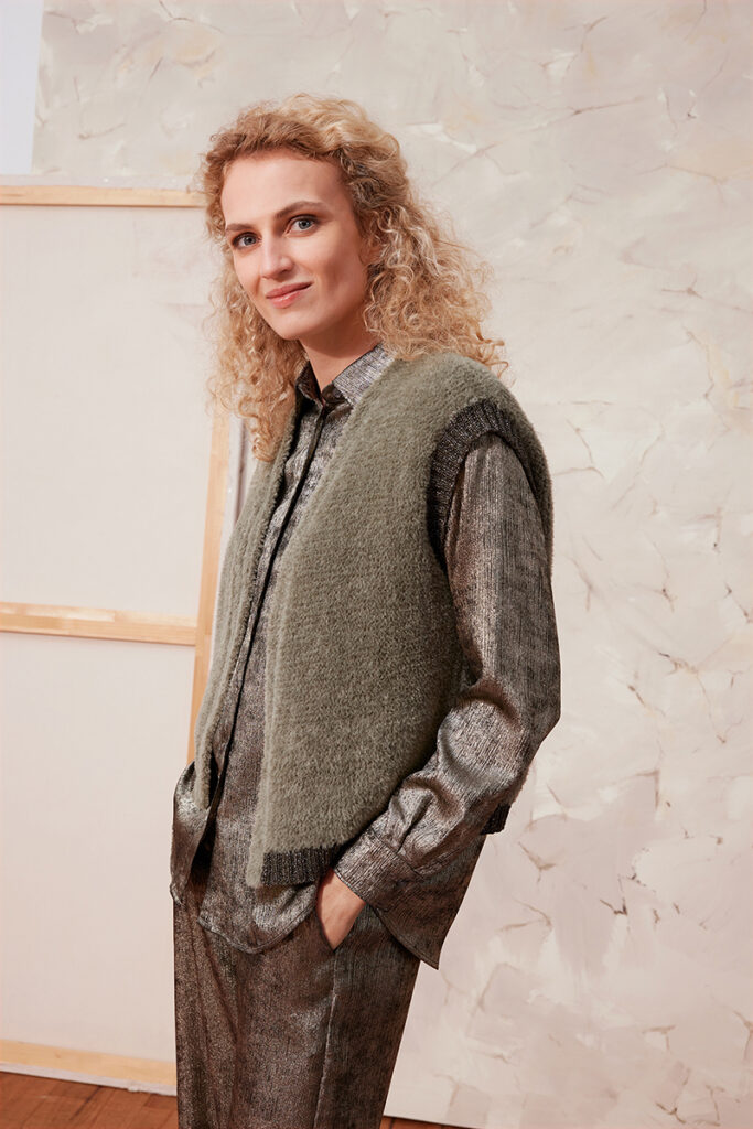 Gilet 20 catalogue Lang Yarns FAM 290 Collection