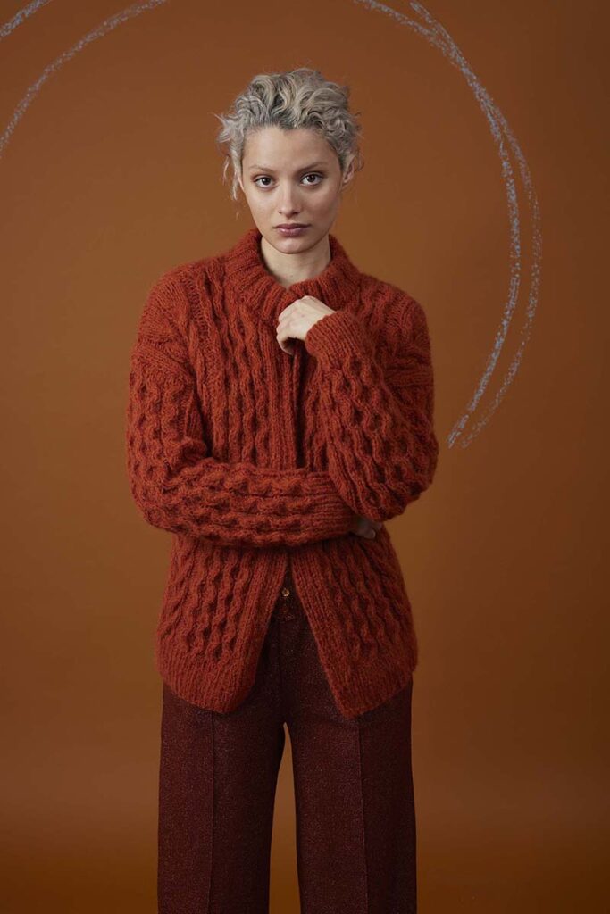 Gilet 11 catalogue lang Yarns Punto 76