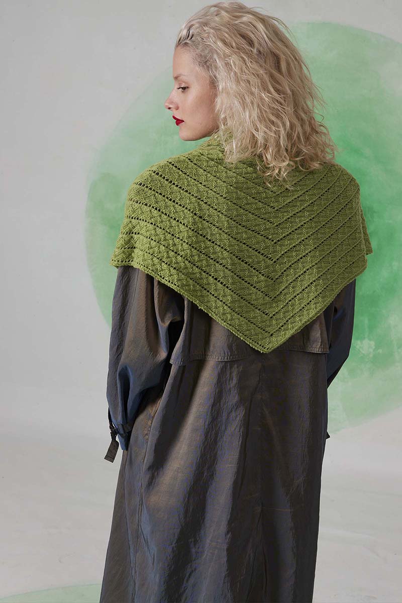 Châle 39 catalogue Lang Yarns FAM 282 Collection