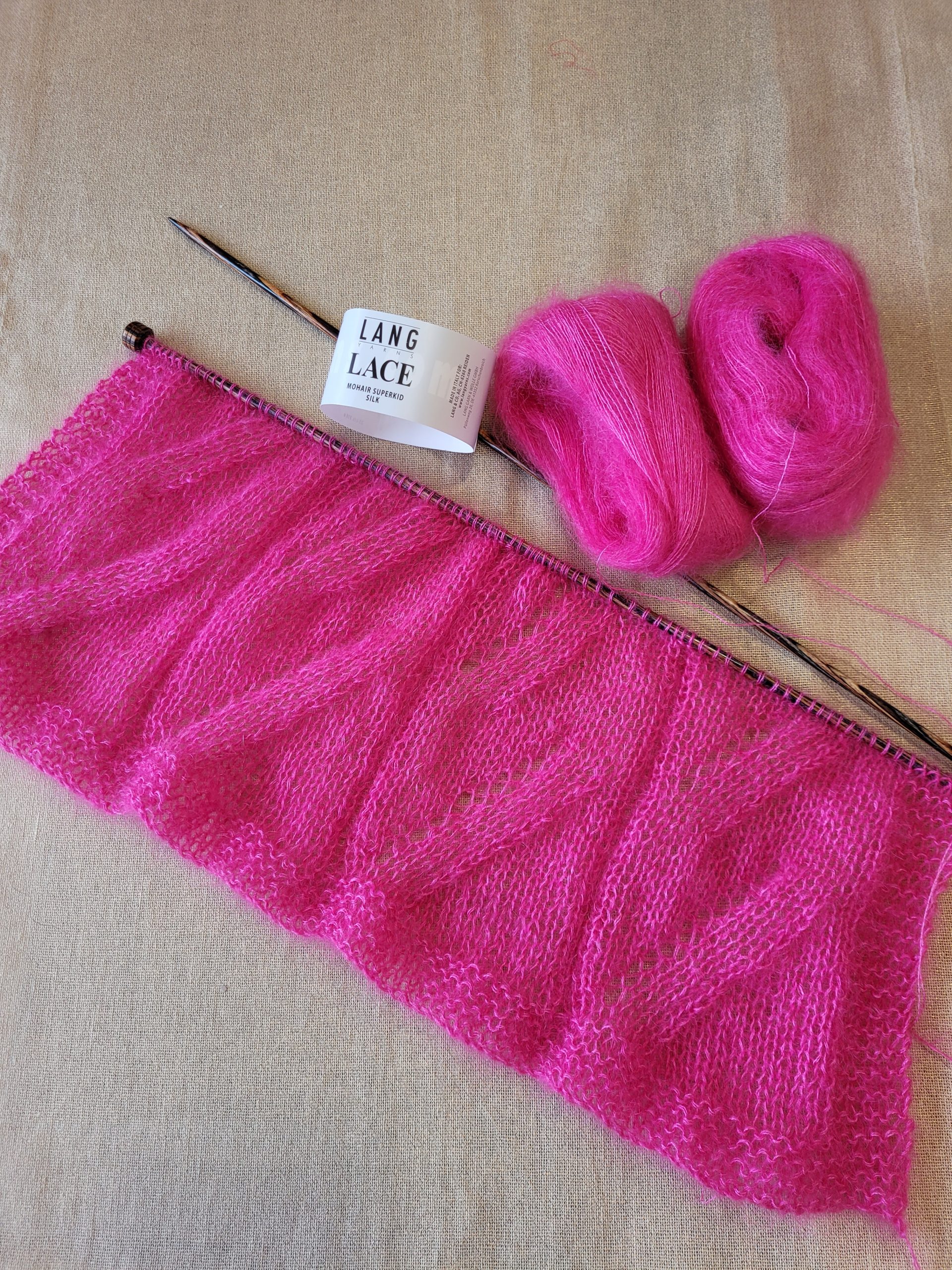 Echarpe en Lace de Lang Yarns