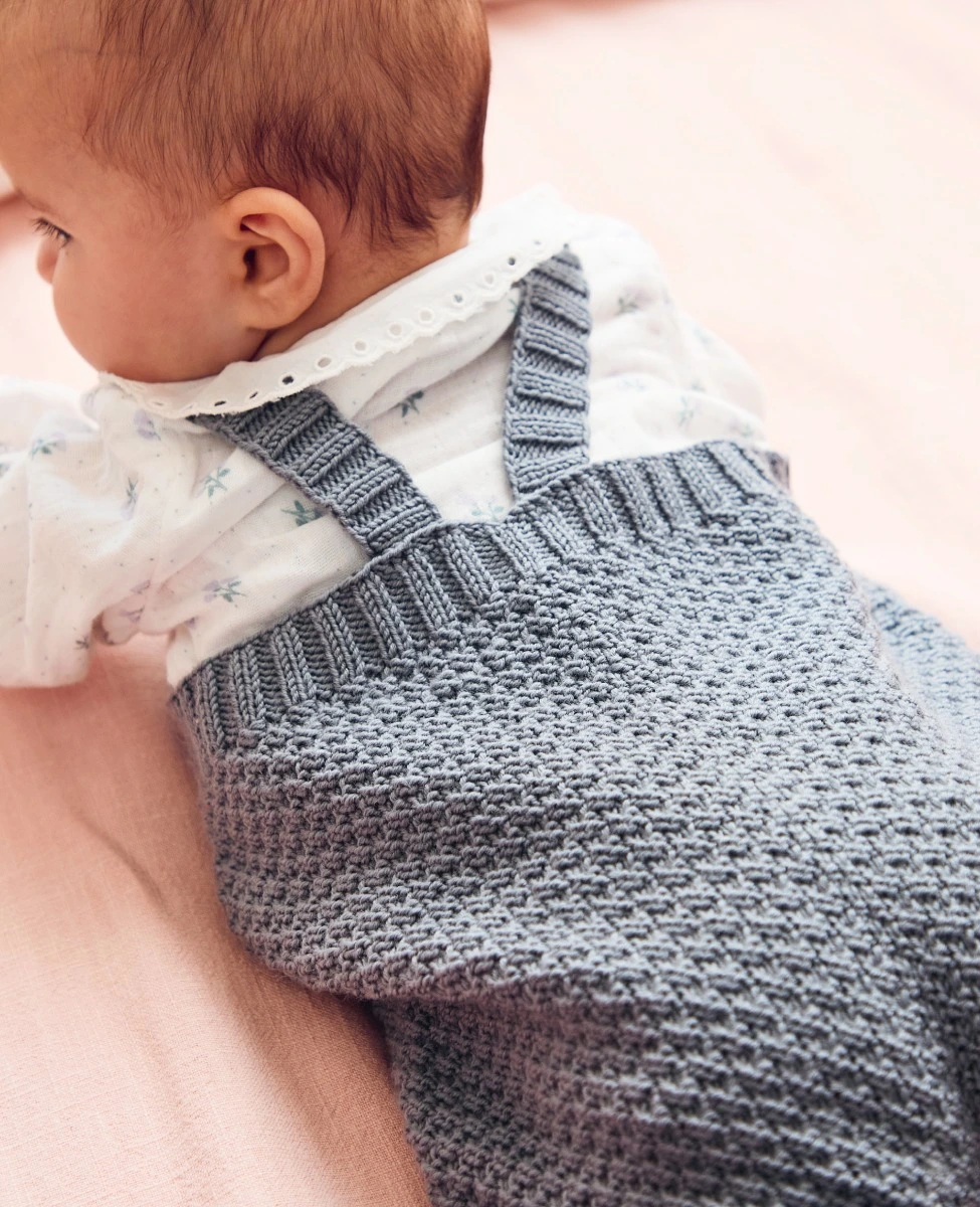 Livre tricoter un trousseau de naissance laines lang yarns de frederique alexandre
