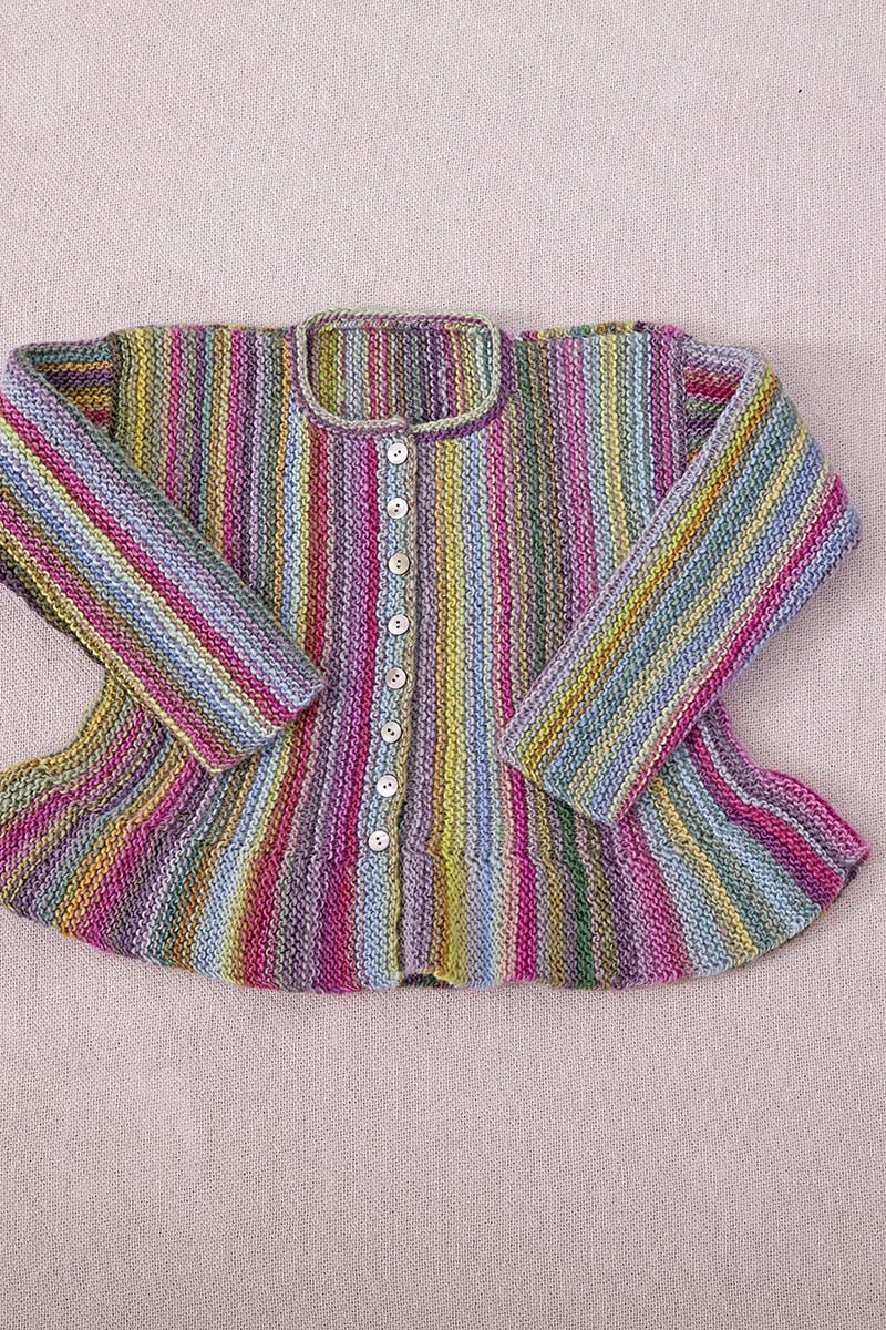 Gilet 14 catalogue Lang Yarns FAM 254