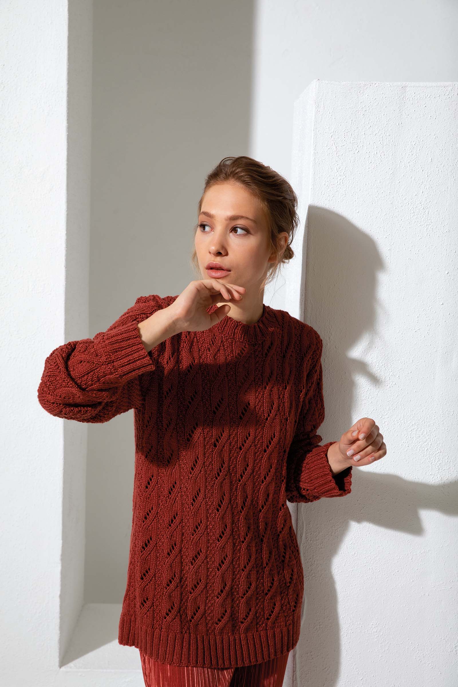 Pull 47 du catalogue Lang Yarns FAM 272