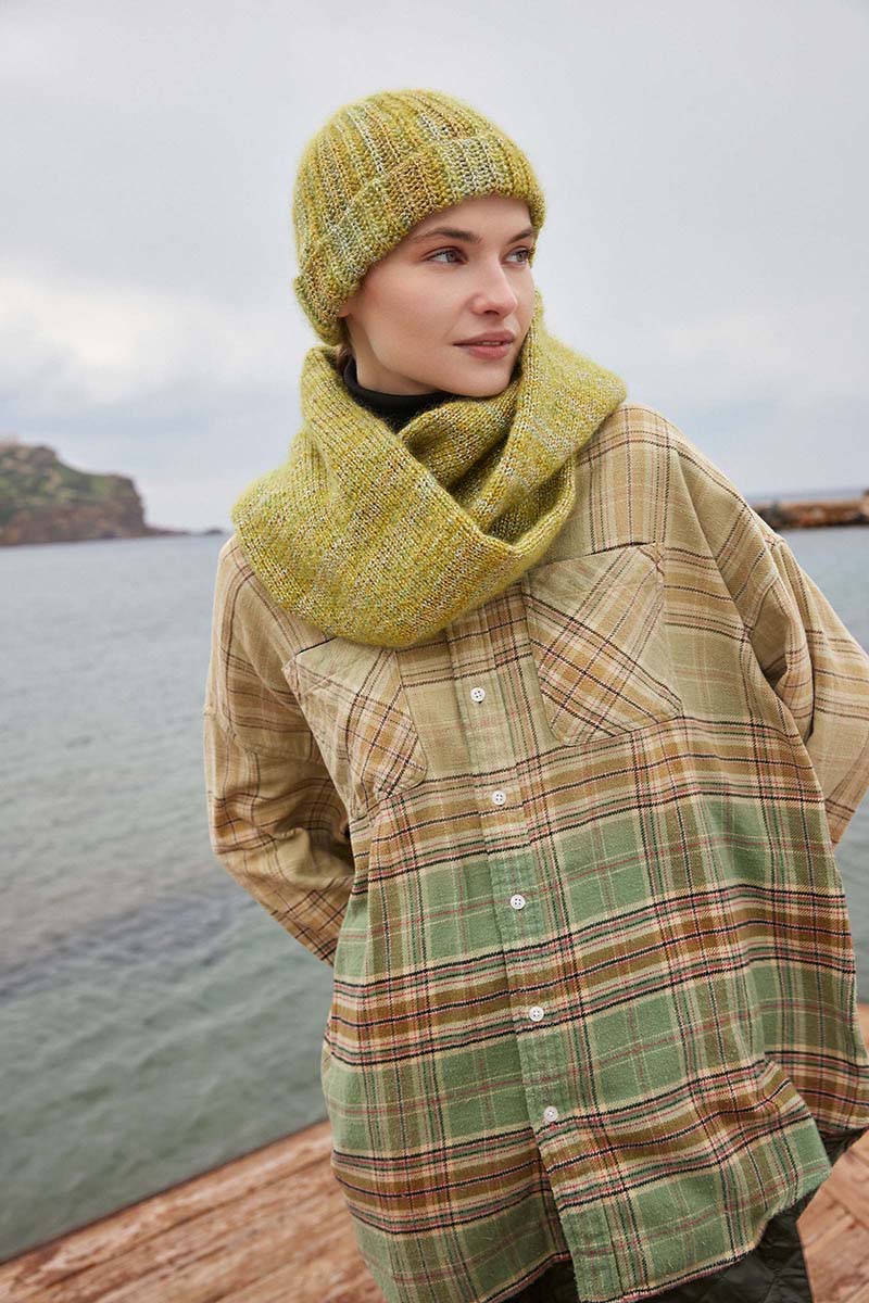 Cache-cou et bonnets 32-33 du catalogue Wooladdicts 15