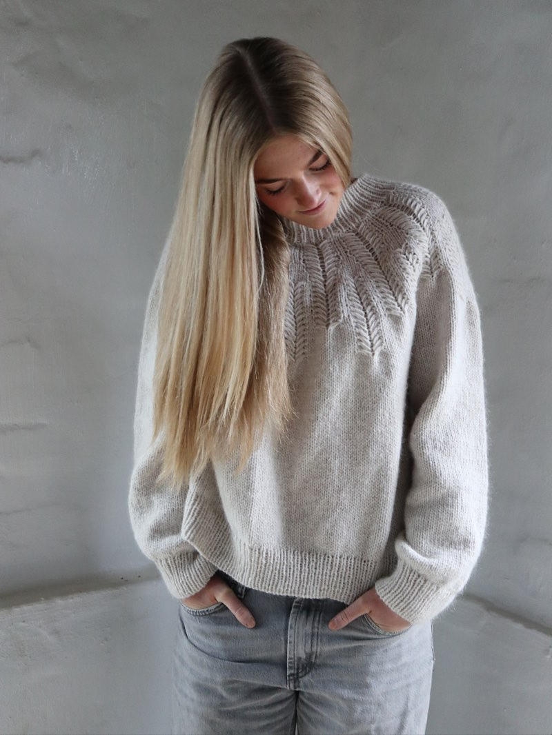 Pull callie de knitamore laines Lang Yarns