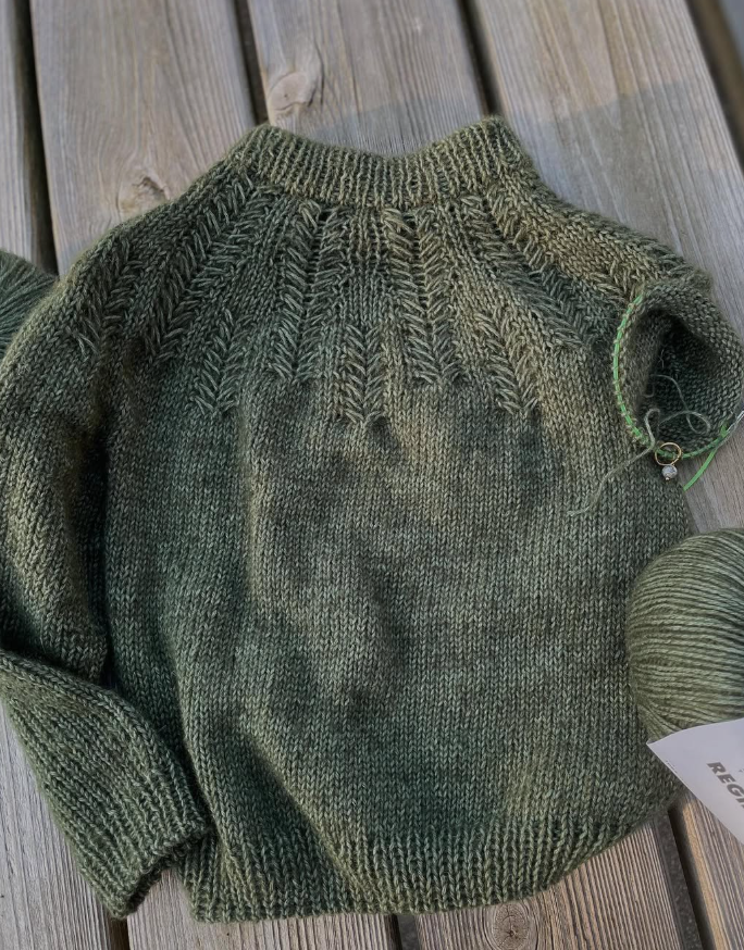 pull callie enfant laine lang yarns de knitamore