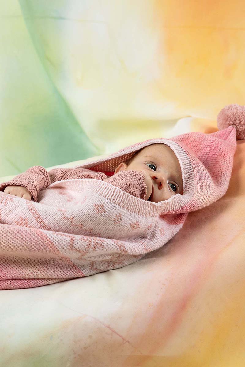 Cocon de naissance n°9 du catalogue Lang Yarns Punto 35