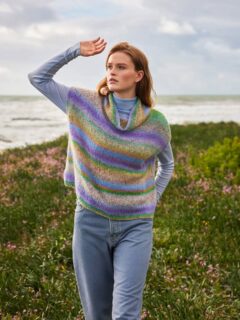 🪻🌱Un pull simple, facile à tricoter avec des coloris qui font appel à la nature sauvage.🌱🪻

👕Modèle 8 Rielle du catalogue @langyarns_fr Punto 98 Galaxy, saison automne hiver 2026-2027.

🧶Laine Galaxy coloris 1189.0002 de @langyarns_official

🔄Taille unique = 3 pelotes.
 
➿️Point de riz et Jersey endroit, facile pour une débutante en tricot.

🪡Aiguilles n°3.5 et 4.

Bon lundi !😊

@langyarns_nl
•
#ladylaine #langyarns #galaxy #faitmain #passiontricot